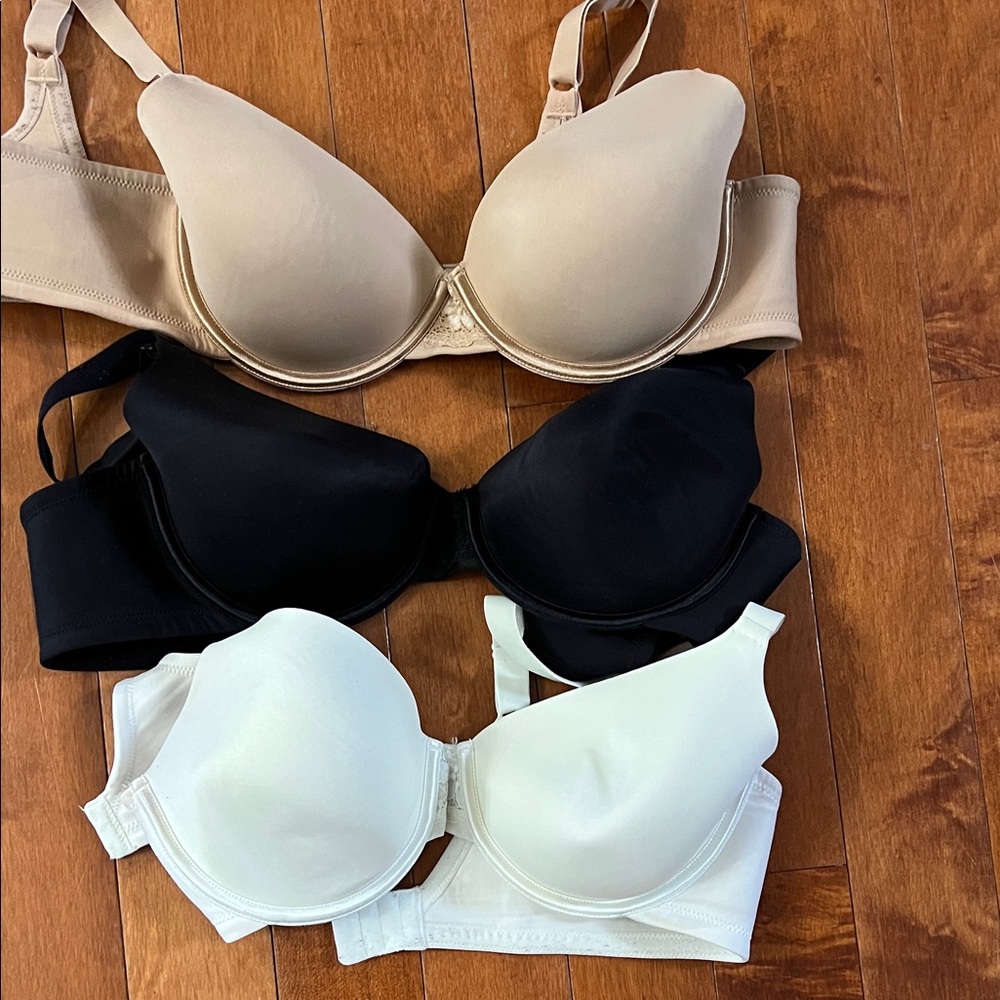 Vanity Fair Underwire Back Smoothing T-Shirt Bras 40C- Black, White, Beige